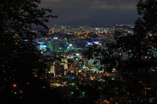 Namsan gece görünümü