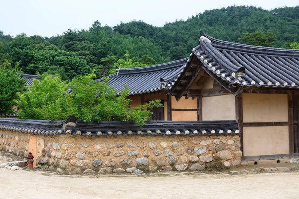 Konfuciána Vesnice Korea Dlaždice Střechou Domu — Stock fotografie