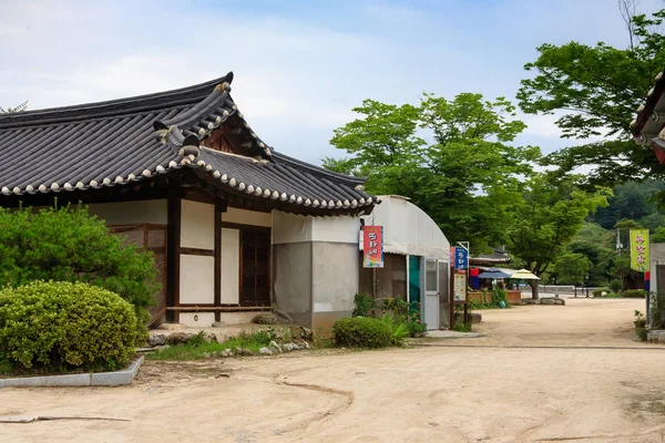 Confucianist Pueblo Corea Casa Cubierta Azulejos — Foto de Stock