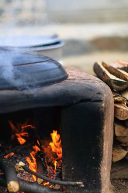 Hanok köyün ateş ve Gamasot