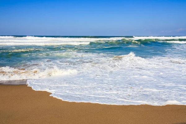 Gün batımı ve donghae dalgaları