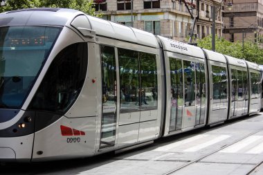 Kudüs İsrail 02 Mayıs 2018 öğleden sonra Kudüs'te Jaffa street tramvayda görünümünü