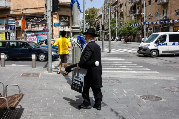 Jerusalén Israel Mayo 2018 Personas Desconocidas Caminando Por Calle Jaffa —  Fotos de Stock