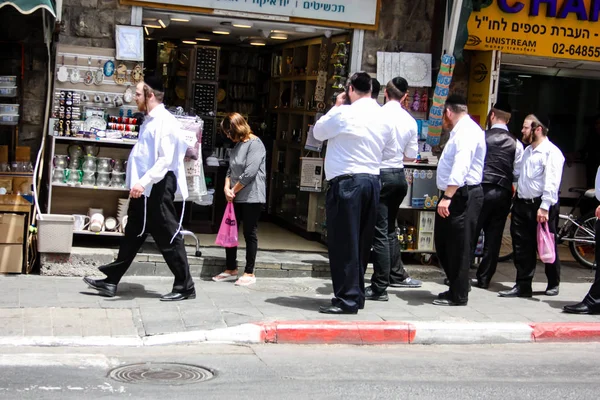Jeruzsálem Izrael Május 2018 Ismeretlen Emberek Séta Jaffa Street Jeruzsálem — Stock Fotó