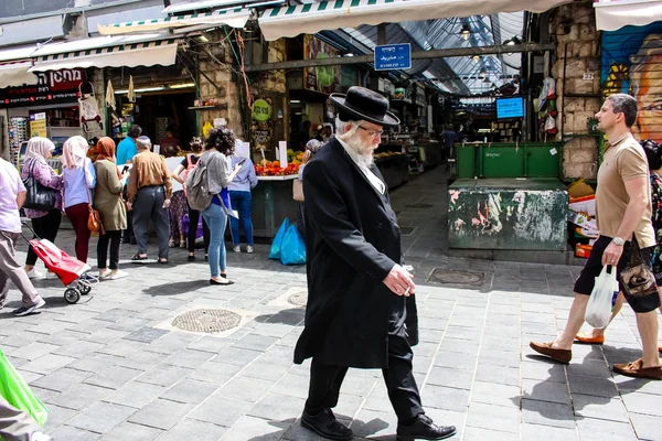 Jerusalén Israel Mayo 2018 Desconocidos Compran Mercado Mahane Yehuda Jerusalén —  Fotos de Stock