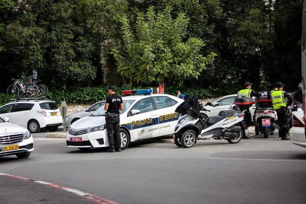 Kudüs İsrail 04 Mayıs 2018 sabah Kudüs'ün sokaklarda polis teşkilatında görünümünü