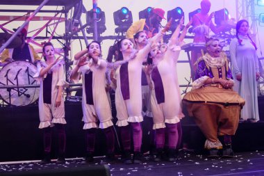 Kudüs İsrail 10 Mayıs 2018 eski şehir Kudüs, durdurulamaz sevinç Dans Festivali Altın diş Festivali'nde orta Krallığı kutlamaları akşam sahne