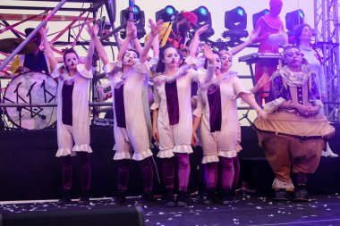 Kudüs İsrail 10 Mayıs 2018 eski şehir Kudüs, durdurulamaz sevinç Dans Festivali Altın diş Festivali'nde orta Krallığı kutlamaları akşam sahne