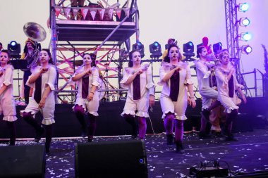 Kudüs İsrail 10 Mayıs 2018 eski şehir Kudüs, durdurulamaz sevinç Dans Festivali Altın diş Festivali'nde orta Krallığı kutlamaları akşam sahne