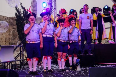Kudüs İsrail 10 Mayıs 2018 eski şehir Kudüs, durdurulamaz sevinç Dans Festivali Altın diş Festivali'nde orta Krallığı kutlamaları akşam sahne