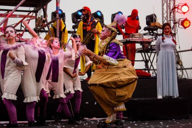 Kudüs İsrail 10 Mayıs 2018 eski şehir Kudüs, durdurulamaz sevinç Dans Festivali Altın diş Festivali'nde orta Krallığı kutlamaları akşam sahne