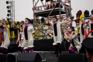 Kudüs İsrail 10 Mayıs 2018 eski şehir Kudüs, durdurulamaz sevinç Dans Festivali Altın diş Festivali'nde orta Krallığı kutlamaları akşam sahne