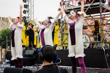 Kudüs İsrail 10 Mayıs 2018 eski şehir Kudüs, durdurulamaz sevinç Dans Festivali Altın diş Festivali'nde orta Krallığı kutlamaları akşam sahne
