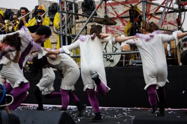 Kudüs İsrail 10 Mayıs 2018 eski şehir Kudüs, durdurulamaz sevinç Dans Festivali Altın diş Festivali'nde orta Krallığı kutlamaları akşam sahne