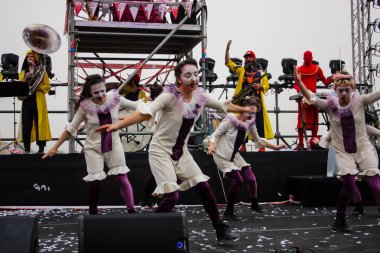 Kudüs İsrail 10 Mayıs 2018 eski şehir Kudüs, durdurulamaz sevinç Dans Festivali Altın diş Festivali'nde orta Krallığı kutlamaları akşam sahne