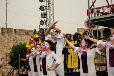 Kudüs İsrail 10 Mayıs 2018 eski şehir Kudüs, durdurulamaz sevinç Dans Festivali Altın diş Festivali'nde orta Krallığı kutlamaları akşam sahne