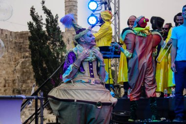 Kudüs İsrail 10 Mayıs 2018 eski şehir Kudüs, durdurulamaz sevinç Dans Festivali Altın diş Festivali'nde orta Krallığı kutlamaları akşam sahne