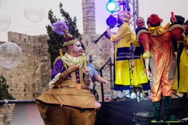 Kudüs İsrail 10 Mayıs 2018 eski şehir Kudüs, durdurulamaz sevinç Dans Festivali Altın diş Festivali'nde orta Krallığı kutlamaları akşam sahne