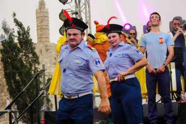 Kudüs İsrail 10 Mayıs 2018 eski şehir Kudüs, durdurulamaz sevinç Dans Festivali Altın diş Festivali'nde orta Krallığı kutlamaları akşam sahne