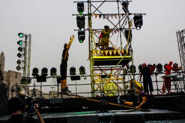 Kudüs İsrail 10 Mayıs 2018 Orta Krallık Kudüs'ün eski şehri altın diş festivalde, Kraliyet üstgeçidin animasyon akşam kutlamaları