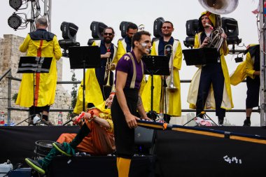 Kudüs İsrail 10 Mayıs 2018 Orta Krallık Kudüs'ün eski şehri altın diş festivalde, Kraliyet üstgeçidin animasyon akşam kutlamaları