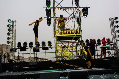 Kudüs İsrail 10 Mayıs 2018 Orta Krallık Kudüs'ün eski şehri altın diş festivalde, Kraliyet üstgeçidin animasyon akşam kutlamaları