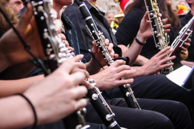 Kudüs İsrail 10 Mayıs 2018 Eski Kudüs şehri, altın diş Festivali'nde orta Krallığı kutlamaları görüntülemek bir müzik konser akşam oynarken avant-garde orkestra müzisyenleri