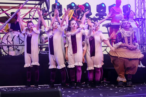 Kudüs İsrail 10 Mayıs 2018 eski şehir Kudüs, durdurulamaz sevinç Dans Festivali Altın diş Festivali'nde orta Krallığı kutlamaları akşam sahne