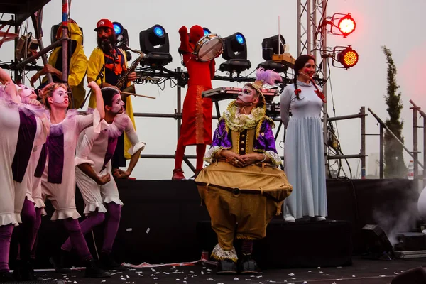 Kudüs İsrail 10 Mayıs 2018 eski şehir Kudüs, durdurulamaz sevinç Dans Festivali Altın diş Festivali'nde orta Krallığı kutlamaları akşam sahne