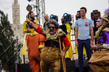 Kudüs İsrail 10 Mayıs 2018 Eski Kudüs şehri, altın diş Festivali'nde orta Krallığı kutlamaları görüntülemek sanatçıların festival sahne akşamı