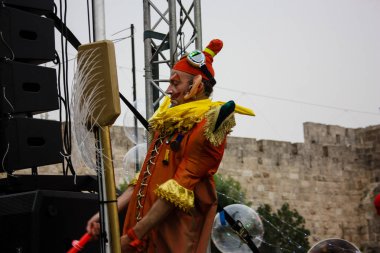 Kudüs İsrail 10 Mayıs 2018 Eski Kudüs şehri, altın diş Festivali'nde orta Krallığı kutlamaları görüntülemek sanatçıların festival sahne akşamı
