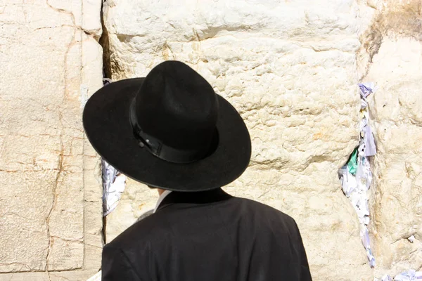 Jerusalém Israel Maio 2018 Desconhece Pessoas Orando Frente Muro Ocidental — Fotografia de Stock