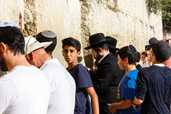 Jérusalem Israël Mai 2018 Des Inconnus Prient Devant Mur Occidental — Photo