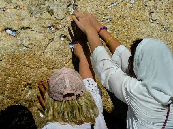 Jerusalem Srail Mayıs 2018 Bilinmeyenli Kadınlar Açık Batı Dua Eski — Stok fotoğraf