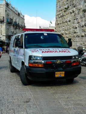 Kudüs İsrail 14 Mayıs 2018 ambulans Kudüs'ün eski şehri sokakta park