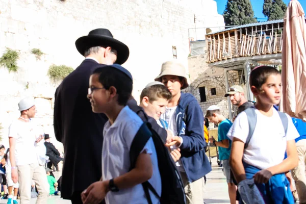 Jerusalem Israel Maj 2018 Okända Religiösa Människor Erbjuder Gåva Till — Stockfoto