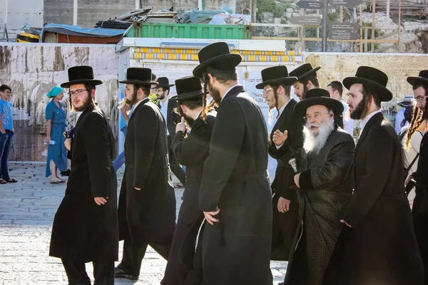 Ιερουσαλήμ Ισραήλ Μαΐου 2018 Αγνώστους Ανθρώπους Που Περπατούν Μπροστά Δυτικό — Φωτογραφία Αρχείου