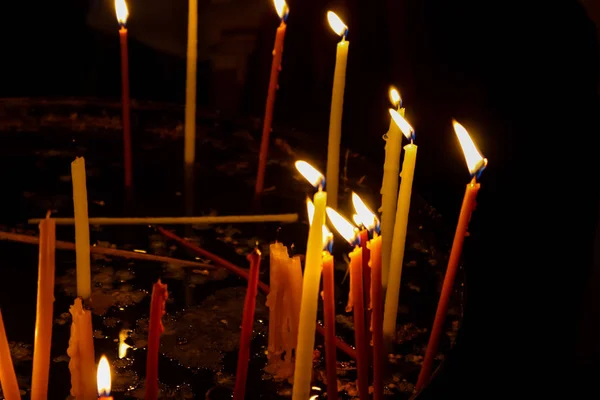 Éclairage Des Bougies Dans Église Saint Sépulcre Dans Vieille Ville — Photo