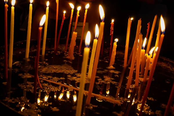 Verlichting Kaarsen Kerk Van Heilige Sepulchure Oude Stad Van Jeruzalem — Stockfoto