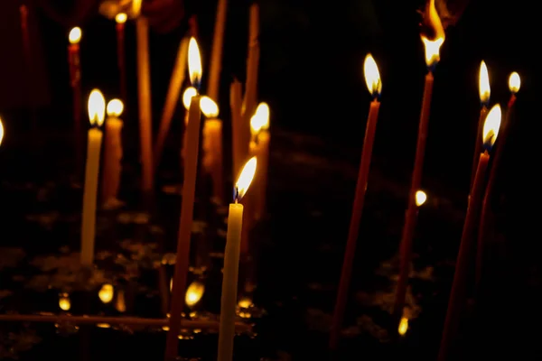 Éclairage Des Bougies Dans Église Saint Sépulcre Dans Vieille Ville — Photo