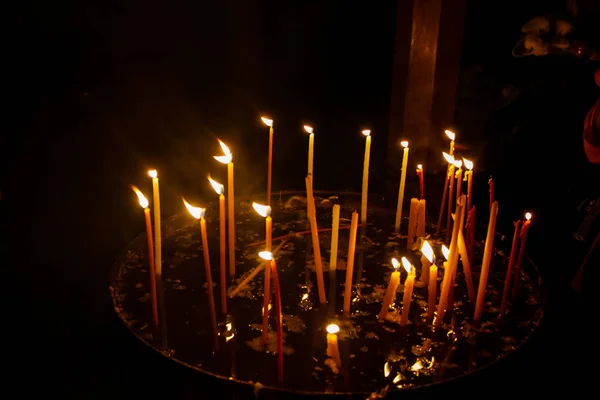 Encender Velas Iglesia Del Santo Sepulcro Ciudad Vieja Jerusalén —  Fotos de Stock