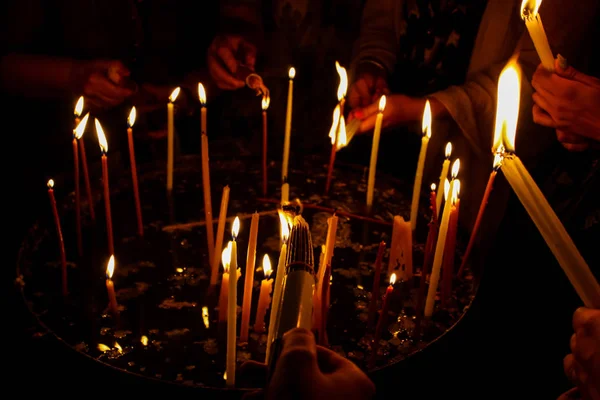 Verlichting Kaarsen Kerk Van Heilige Grafkerk Oude Stad Van Jeruzalem — Stockfoto