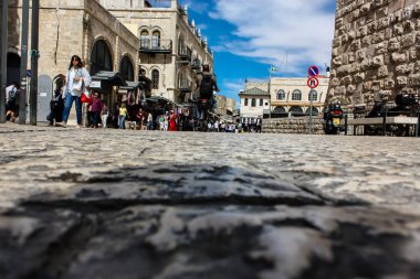 Kudüs İsrail 17 Mayıs 2018 bilinmeyen insanlar walkng Kudüs'ün eski şehri sokak görünümü