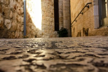 Kudüs İsrail 17 Mayıs 2018 Eski Kudüs şehri, Yahudi Mahallesi sokak görünümü