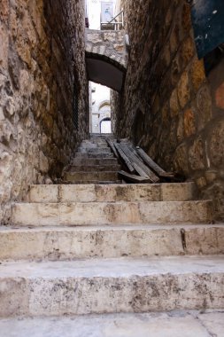 Kudüs İsrail 17 Mayıs 2018 Eski Kudüs şehri, Yahudi Mahallesi sokak görünümü