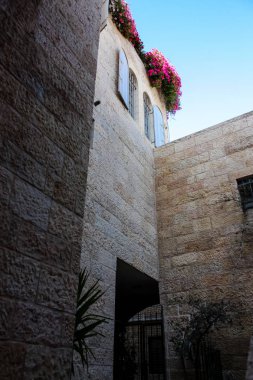 Kudüs İsrail 17 Mayıs 2018 Eski Kudüs şehri, Yahudi Mahallesi sokak görünümü