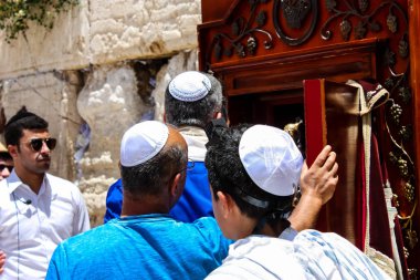 Kudüs İsrail 21 Mayıs 2018 bilinmeyenli insanlar ön Batı duvar eski Kudüs şehri ile dini bir tören görünümünü