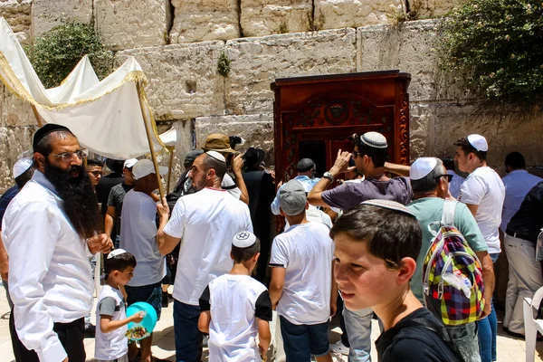 Jerusalén Israel Mayo 2018 Vista Una Ceremonia Religiosa Con Gente — Foto de Stock