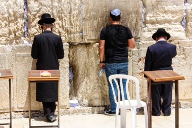 Kudüs İsrail 21 Mayıs 2018 görüntülemek açık dua bilinmeyenli halkı Batı Kudüs eski şehri akşam duvar