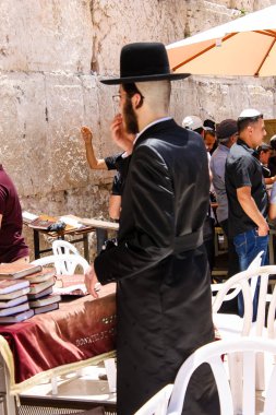 Kudüs İsrail 21 Mayıs 2018 görüntülemek açık dua bilinmeyenli halkı Batı Kudüs eski şehri akşam duvar